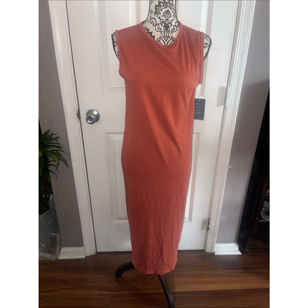 Universal Thread NWT Sleeveless Rust Midi Dress